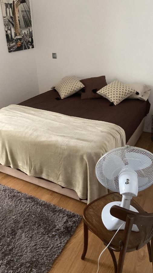 De Frente A 4 Torres, Habitacion Con Bano Otel Madrid Dış mekan fotoğraf